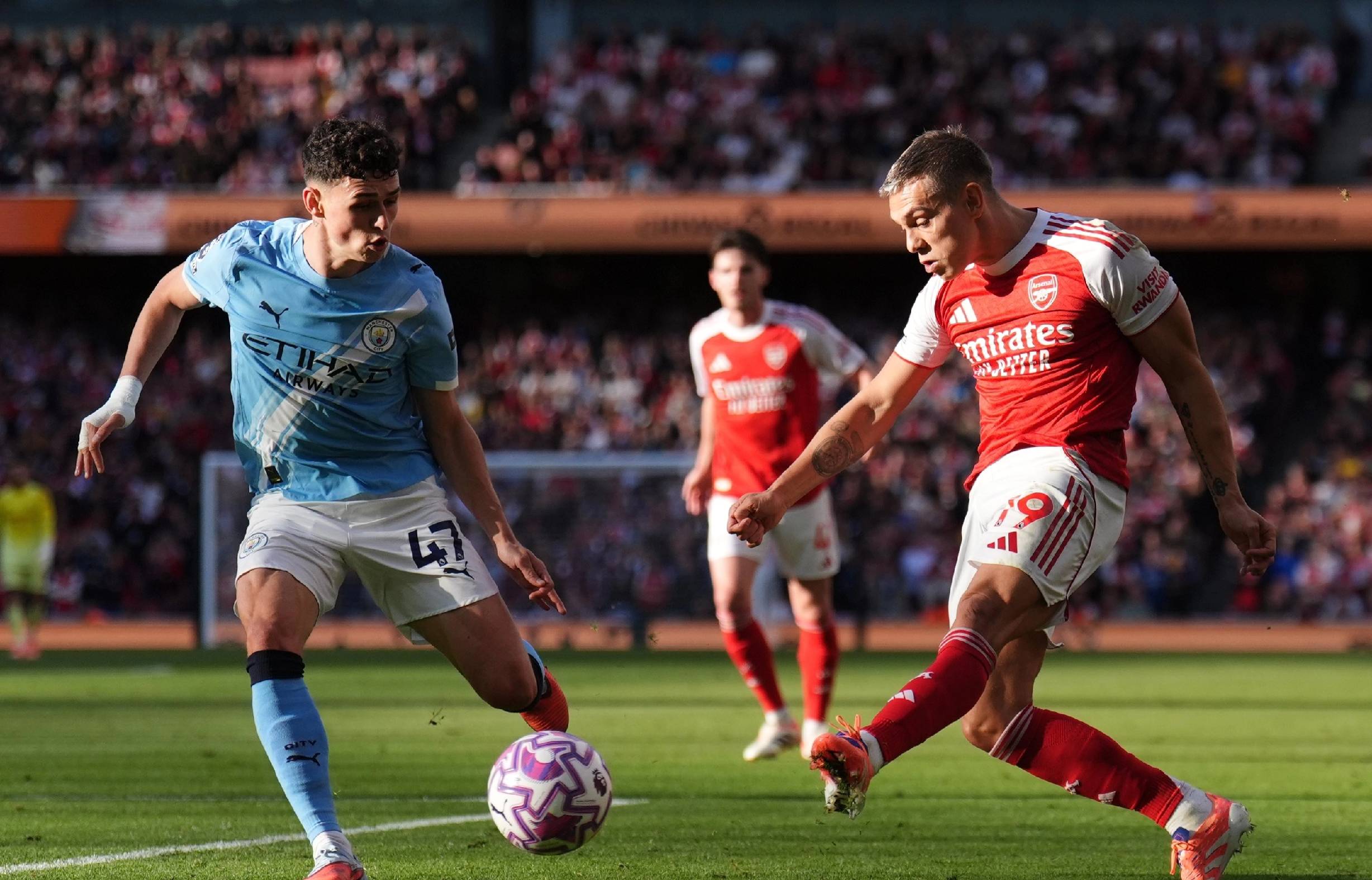 [NBA-湖人] 跑不死的拉拉维亚如何成为洛杉矶湖人的胜负晴雨表