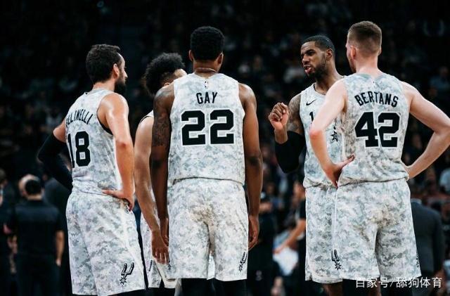 前锋头球破门，头球能力被放大关注