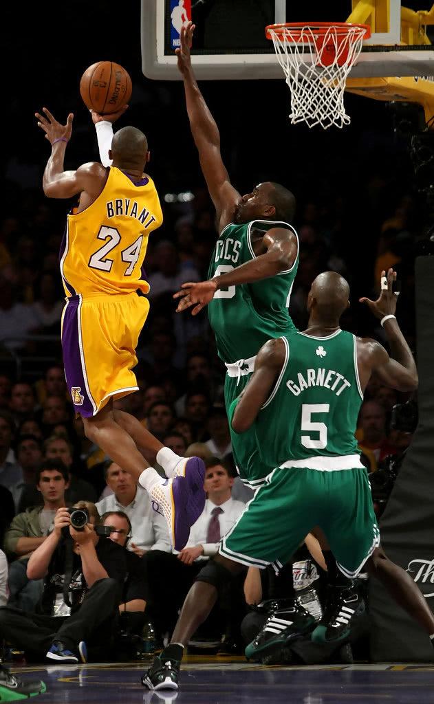 英超单场双0.8+数据：B费再创近四季第二纪录