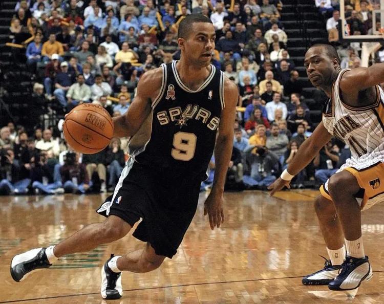 公牛横扫掘金，湖人国王遭遇3连败，步行者豪取5连胜，附加赛格局混乱