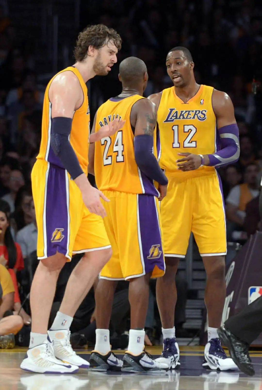 《最终幻想16》评测：经典IP的浴火重生