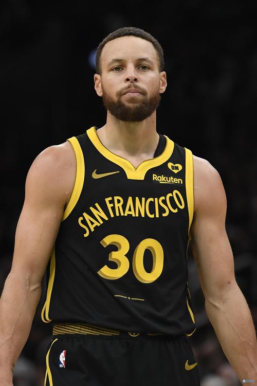 塔图姆30+9+9豪泽24分 凯尔特人轻取开拓者取5连胜