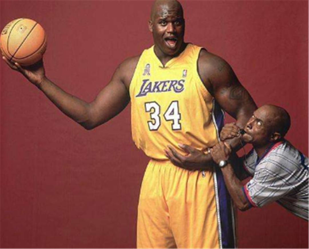 东契奇生涯已连续111场比赛命中三分，位列NBA第五长纪录