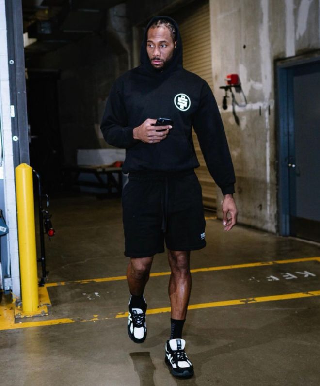 Steam正版移植《英勇之地》手游今日全平台公测