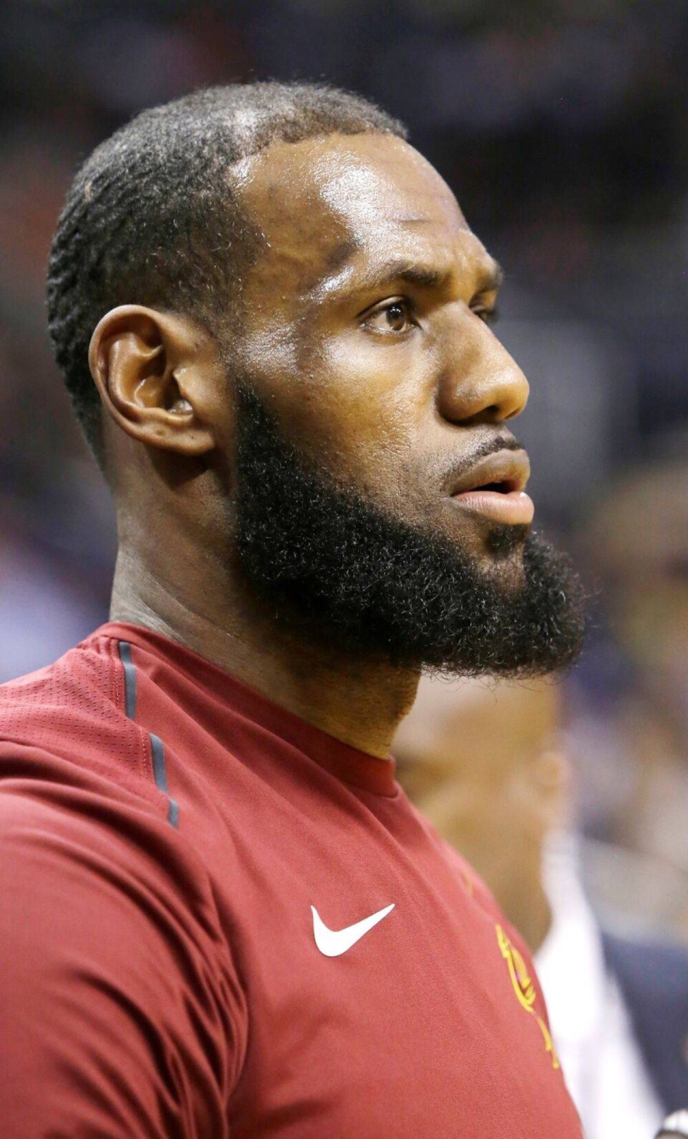 《世界之外》全新世界侧影「日月之行」现已上线，和哨兵易遇一起改写世界崩坍结局！