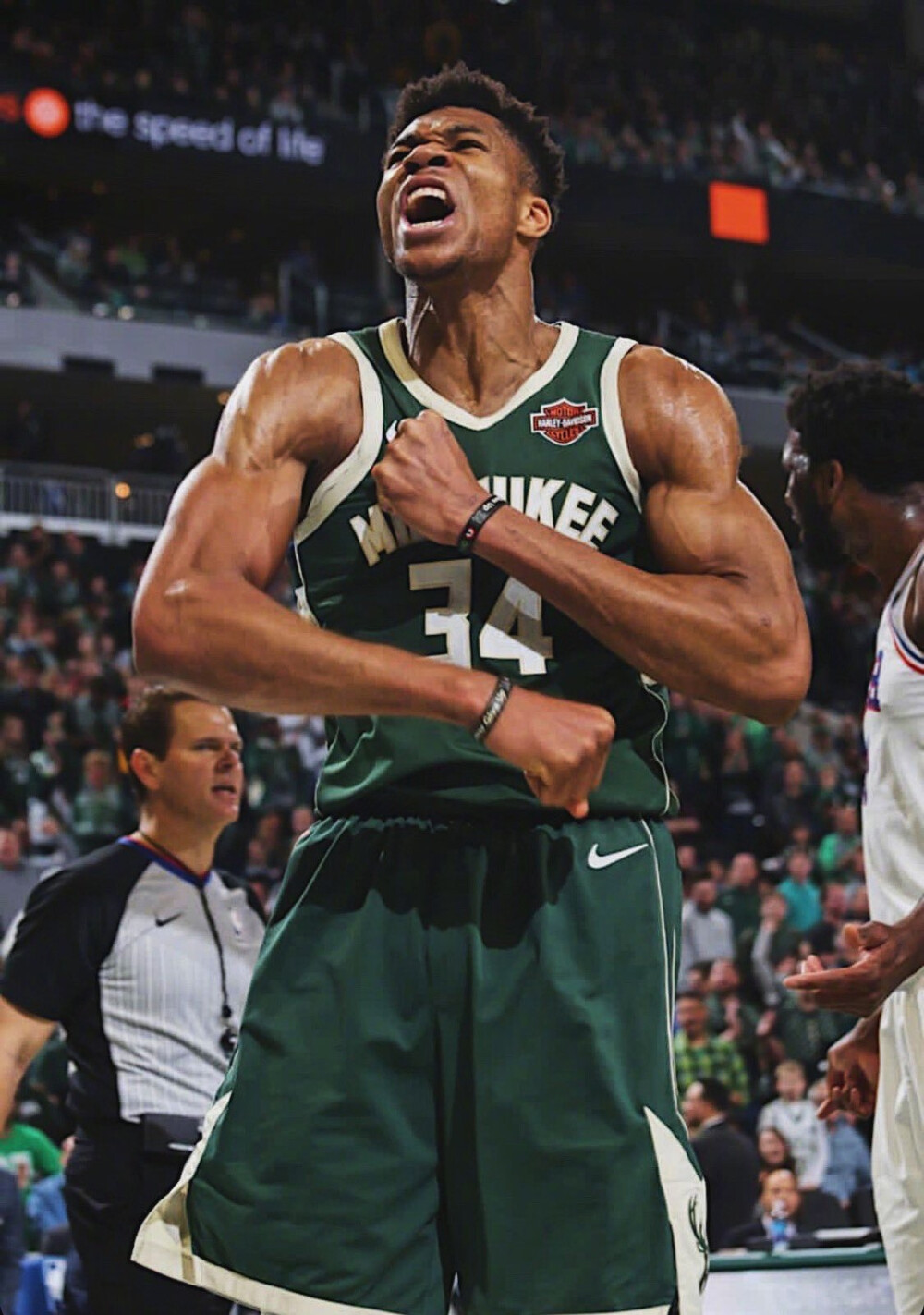 末节大梦初醒险些完成逆转，如何评价中国男篮今晚表现？