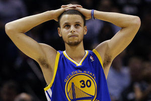 底特律老虎队王牌投手斯库巴尔在 2025 交易截止日前决定留队，拒绝多方报价