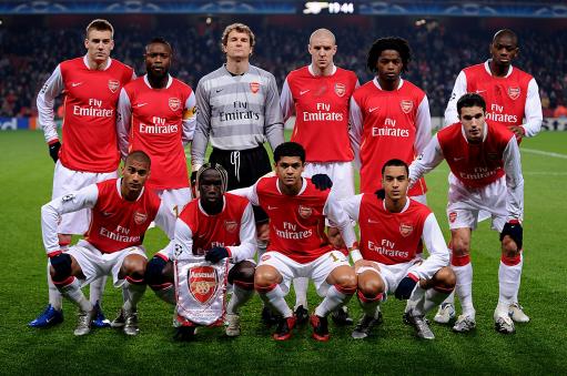 2025 年 11 月：多伦多蓝鸟队在季后赛中连续击败洋基、水手，挺进世界大赛